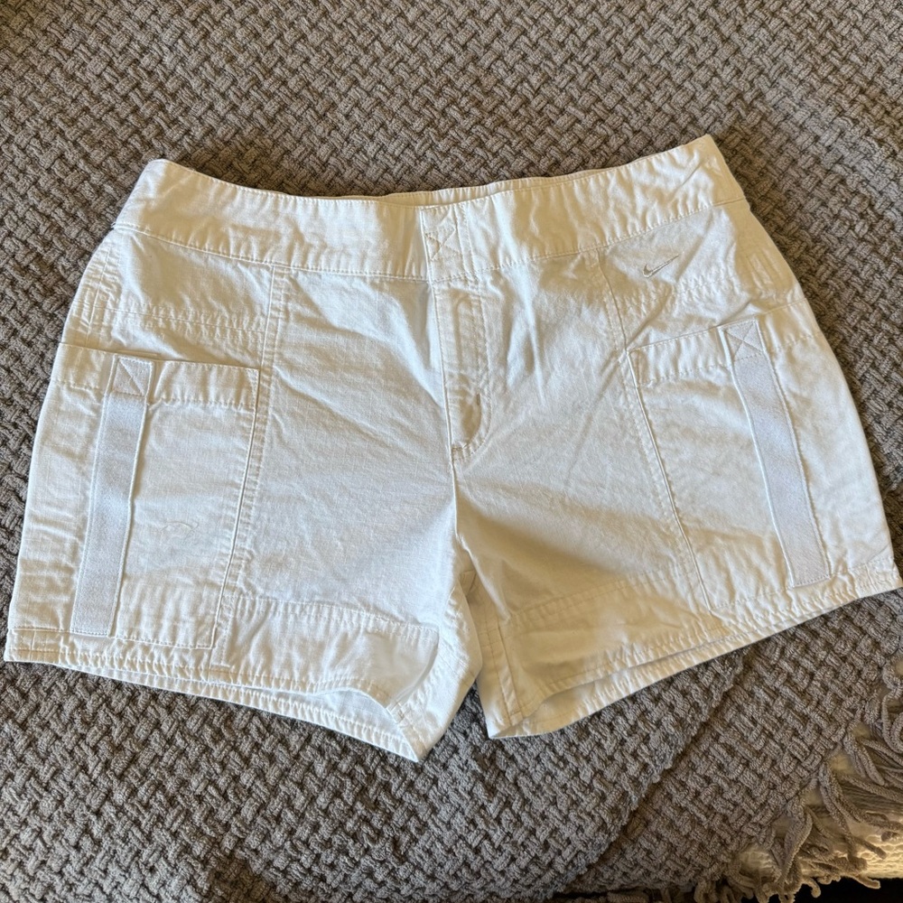 Nike‎ White Cargo Shorts size S